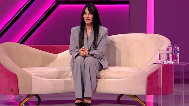 &ldquo;Humb&euml;n motr&euml;n 4 muajshe&rdquo;, Elisava rr&euml;fen aksidentin