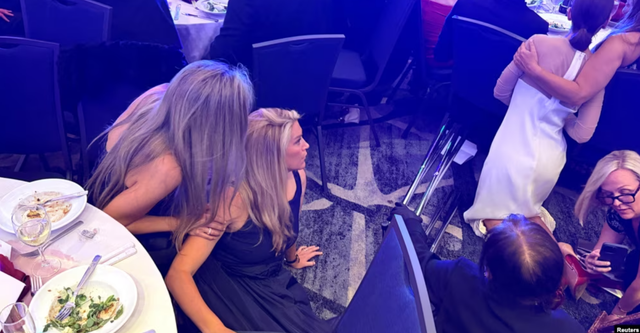 Gazetari i REL-it rr&euml;fen momentet dramatike pas t&euml; sht&euml;nave