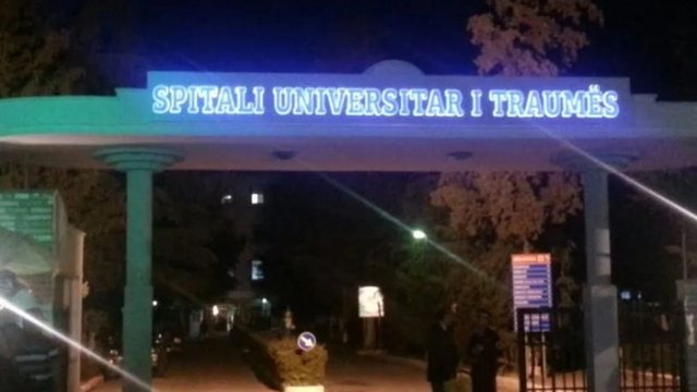 U godit aksidentalisht nga motra teksa luanin, nd&euml;rron jet&euml; n&euml;