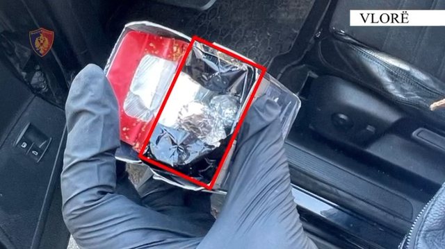 Shiste l&euml;nd&euml; narkotike n&euml; zona turistike, arrestohet