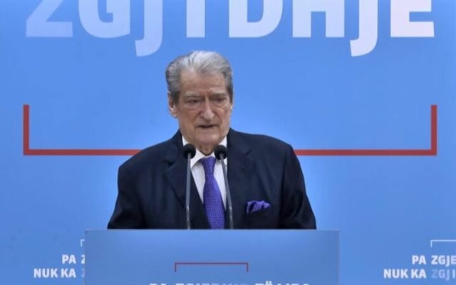 &ldquo;Sjellje &ccedil;njer&euml;zore ndaj Met&euml;s&rdquo;, Berisha: T&euml;