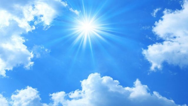 Kushte t&euml; q&euml;ndrueshme atmosferike dhe temperatura t&euml; larta,