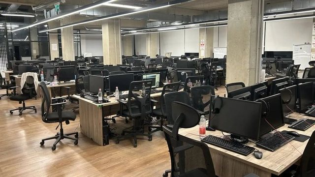 Europol nxjerr pamjet nga aksioni i call center-ave n&euml; Tiran&euml;: 900.000