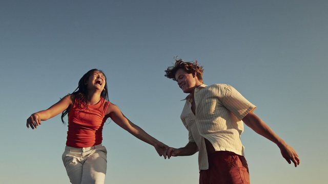 KOMBINIMET/ Ja &ccedil;iftet e zodiakut q&euml; nuk ndahen kurr&euml; n&euml;