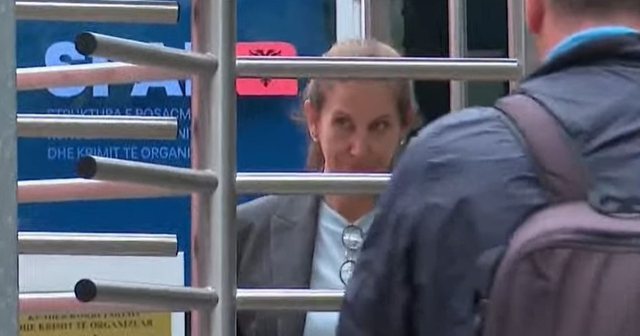 Zbulohet arsyeja/ Ja pse u thirr n&euml; SPAK Mirela Kumbaro