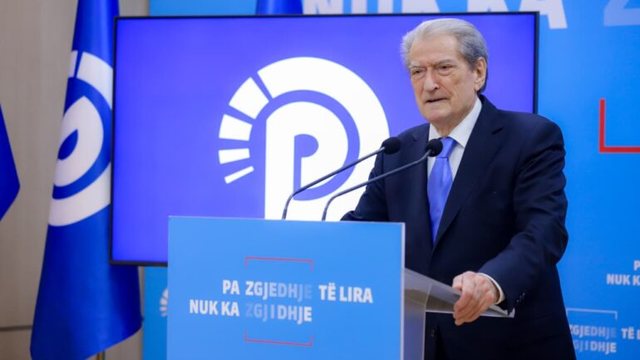 Sali Berisha kandidat i vet&euml;m p&euml;r kryetar t&euml; PD-s&euml;,