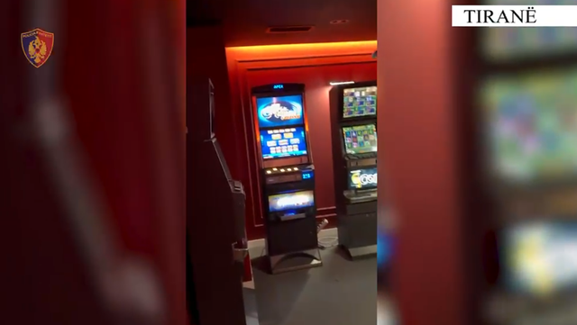VIDEO/ Zbulohet tjet&euml;r lokal me loj&euml;ra fati t&euml; paligjshme n&euml;
