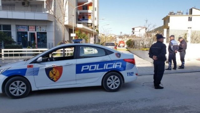 Plagosi me thik&euml; 23-vje&ccedil;arin n&euml; Vlor&euml;, arrestohet autori