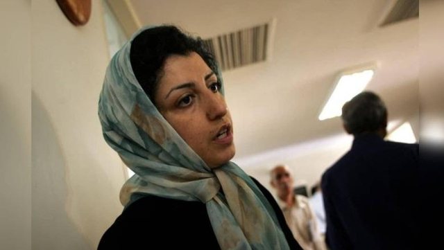 Fituesja iraniane e &Ccedil;mimit Nobel, Narges Mohammadi, shtrohet n&euml;