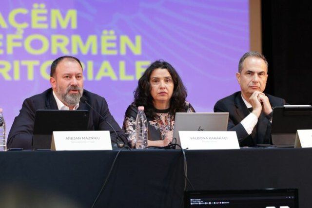 Reforma territoriale ndez debatet n&euml; Vlor&euml;, Mazniku dhe Bo&ccedil;i me