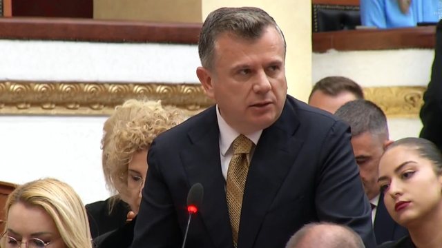Aksidenti tragjik n&euml; Durr&euml;s, Balla: PS propozon masa parandaluese ndaj