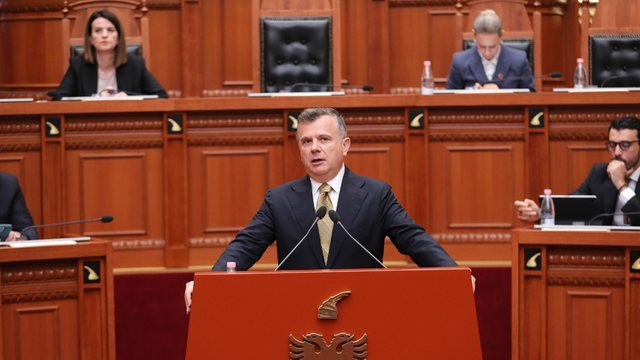 &ldquo;Ju kur ankoheni se vidhni votat brenda partis&euml; tuaj&hellip;&rdquo;/