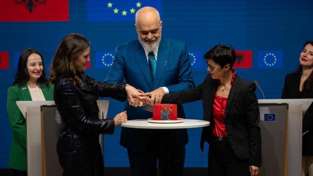 9 Maji, Dita e Europ&euml;s/ Rama: Shqip&euml;ria m&euml; af&euml;r se