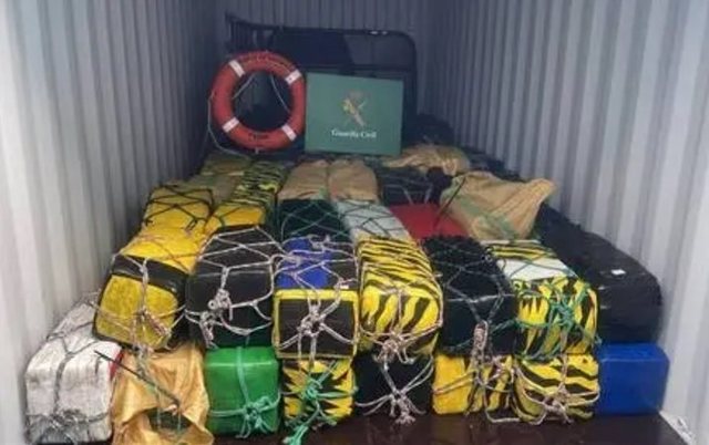 Goditet rrjeti i trafikut n&euml; Atlantik, sekuestrohen 11 ton drog&euml;,
