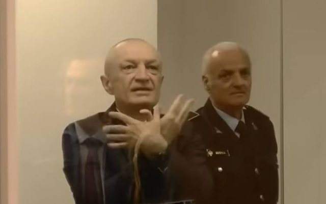 Ish-presidenti Meta k&euml;rkon lirin&euml;, zhvillohet seanca p&euml;r
