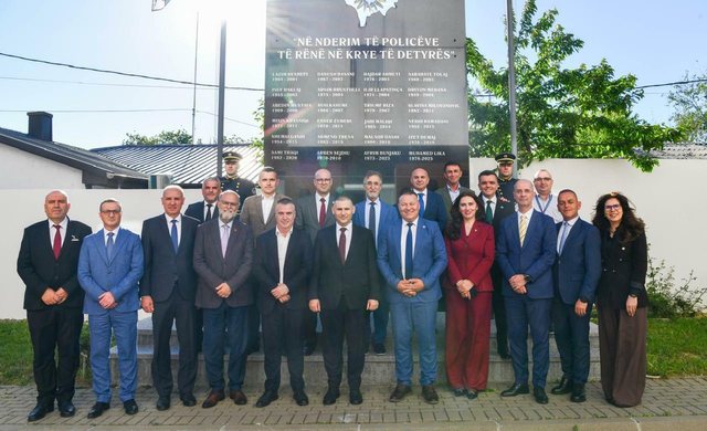 Skënder Hita vizitë zyrtare në Prishtinë: Shqipëria dhe