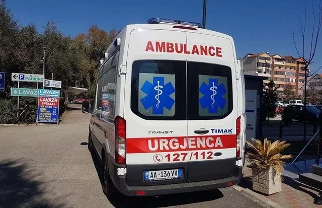 EMRI/ Plagosje n&euml; Sarand&euml;, u godit n&euml; gjoks, p&euml;rfundon