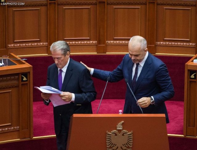 Rama rr&euml;fen p&euml;r her&euml; t&euml; par&euml; takimin me Berish&euml;n