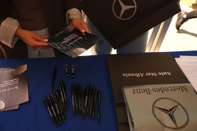Kastrati Group mb&euml;shtet Panairin e Karrier&euml;s nga Fakulteti i