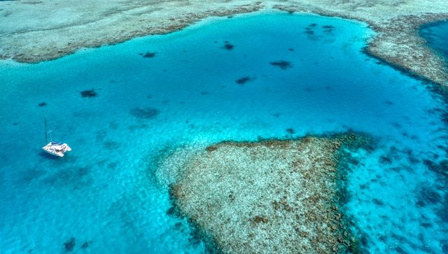 Tragjike n&euml; Maldive! Humbin jet&euml;n pes&euml; turist&euml; italian&euml;