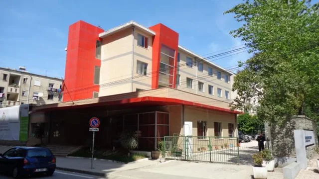 Shkarkohet drejtori i Fondit t&euml; Sigurimit t&euml; Kujdesit
