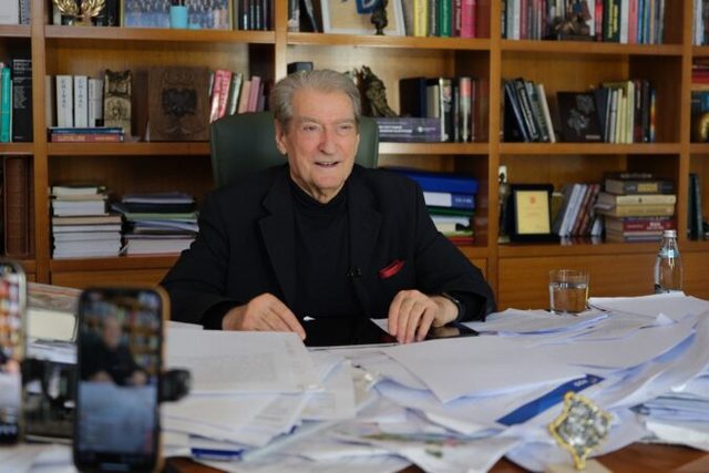 “Rama i plagosur politikisht”, Berisha sulmon Ballukun: Lubia