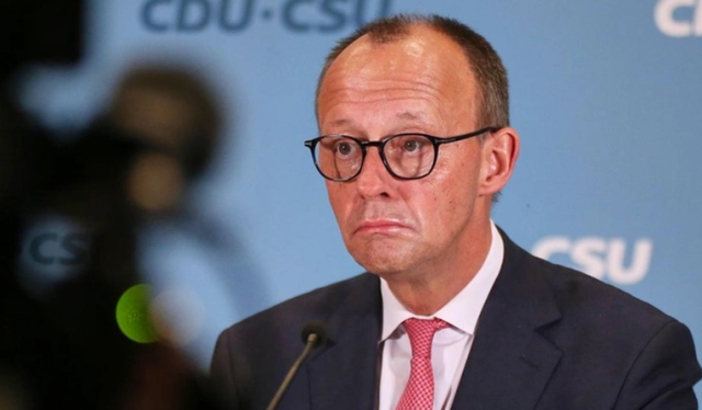 Merz: Nuk do t&rsquo;i k&euml;shilloja f&euml;mij&euml;t e mi t&euml; jetonin