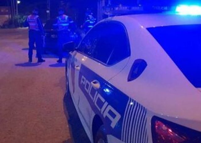 Durr&euml;s/ Shoferi i dehur  nuk i ndalon Policis&euml; n&euml; zon&euml;n e