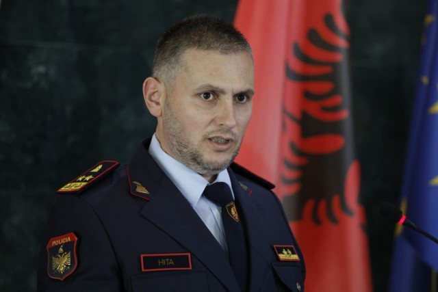 Vrasjet n&euml; shkolla dhe shp&euml;rndarja e drog&euml;rave, Hita telegram