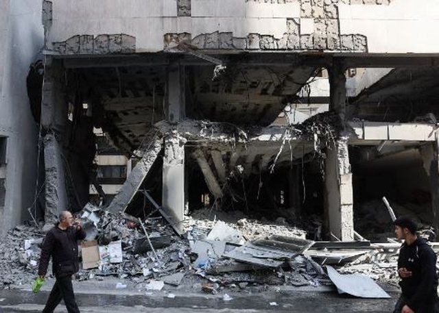 Izraeli paralajm&euml;ron qytetar&euml;t libanez: Largohuni nga Libani, n&euml;