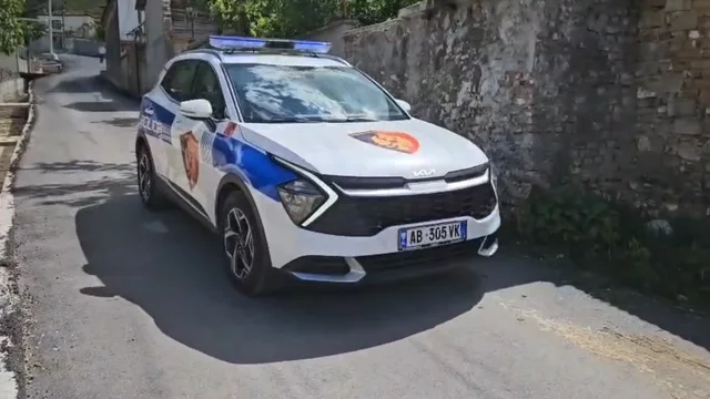 Plagosja e policit, dy v&euml;llez&euml;r t&euml; dyshuar si autor&euml;/
