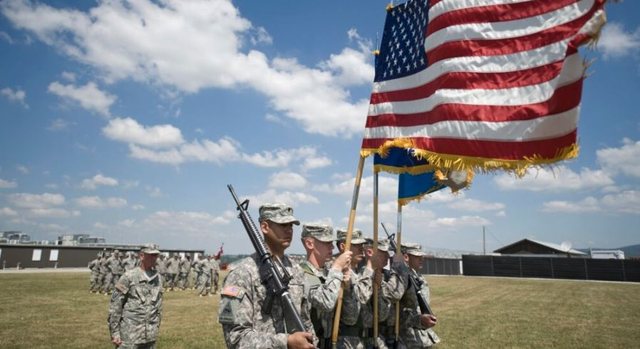 Amerika ka dhjet&euml;ra mij&euml;ra trupa n&euml; Evrop&euml;, ku jan&euml;