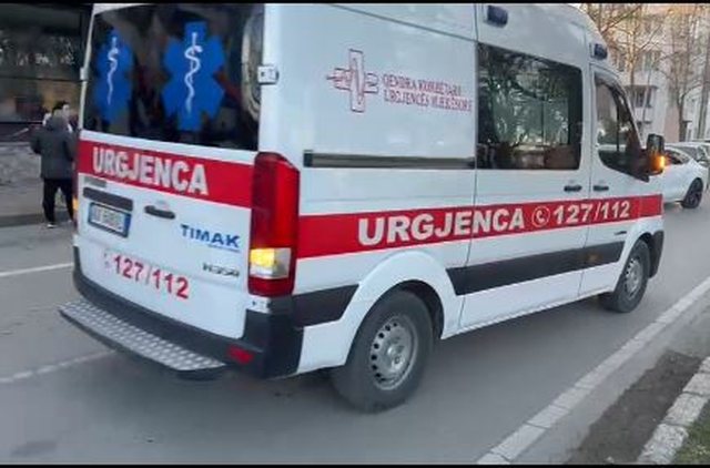 Aksident me vdekje n&euml; Tiran&euml;, makina p&euml;rplas