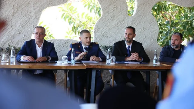Arrestimi i shefit të komisariatit dhe zyrtarëve të tjerë/