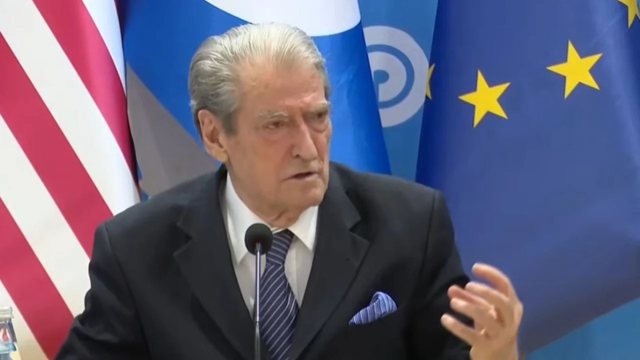 Berisha porosi deputet&euml;ve t&euml; tij: N&euml;se Rama nuk vjen n&euml;