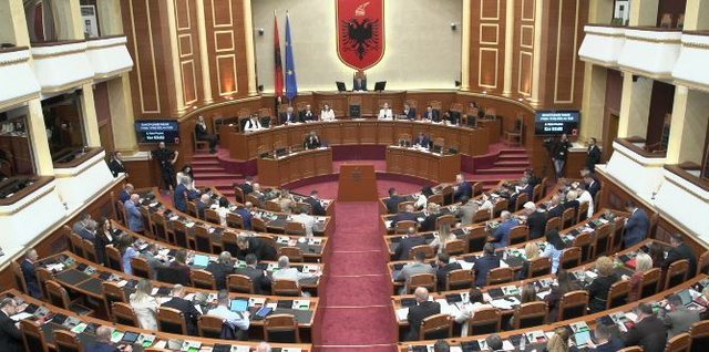 Tjet&euml;r dakord&euml;si mes PS dhe PD/ Ndryshimet n&euml; Rregulloren e