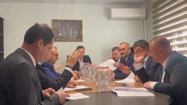 PD dhe PS arrijnë marrëveshje për rregulloren e Kuvendit/