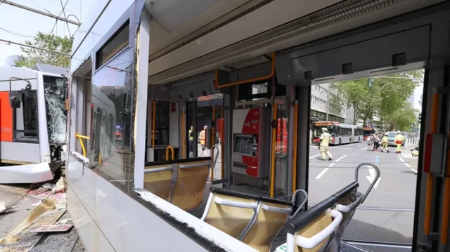 Gjermani/ P&euml;rplasen dy tramvaj, raportohet p&euml;r 27 persona t&euml;