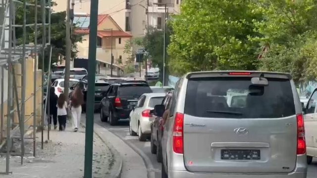 Punime në Unazën e qytetit/ “Paralizohet”