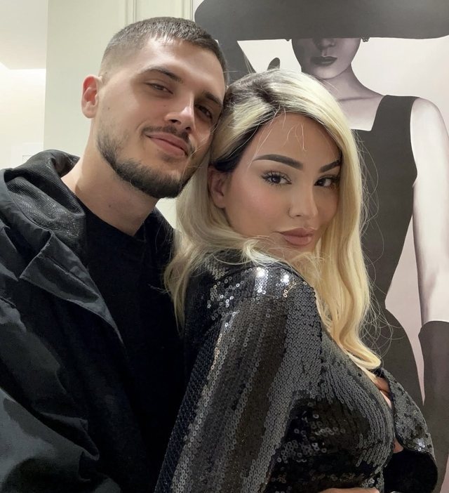 Sara Gjordeni dhe Bardhi në pritje për t’u bërë