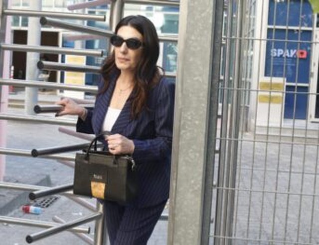 SPAK nuk i ndahet AKSHI-t, Mirlinda Kar&ccedil;anaj merret n&euml; pyetje