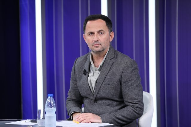 &ldquo;Lek&euml;t vinin n&euml; form&euml; bamir&euml;sie n&euml;
