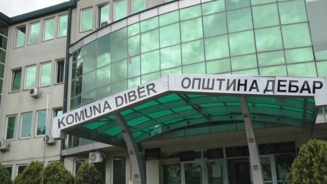 Shqiptaro-amerikania : Investova 500 mij&euml; dollar&euml; n&euml; vendlindje,