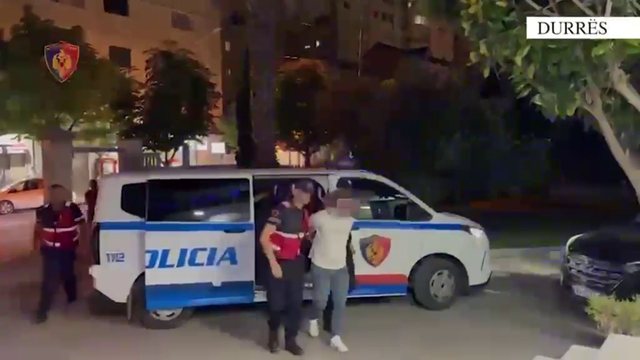 Shisnin lëndë narkotike pranë shkollave në Shijak dhe