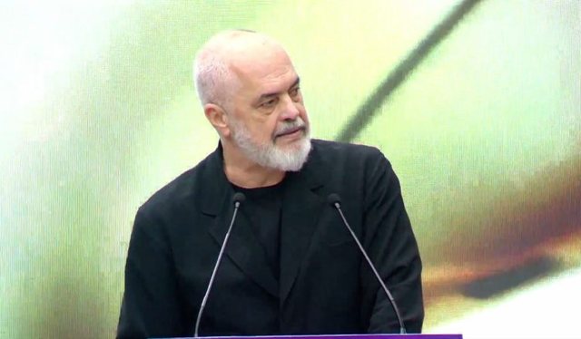 Rama,: Këtë 26 maj e ngjitëm Shqipërinë një