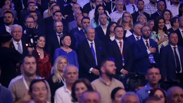 Berisha b&euml;n &ldquo;spastrim&rdquo; n&euml; PD/ Nga Deda dhe Kapexhiu te