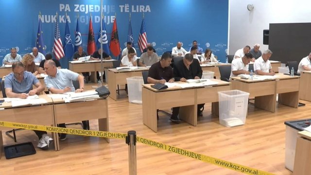 P&euml;rfundon num&euml;rimi i votave p&euml;r an&euml;tar&euml;t e rinj t&euml;