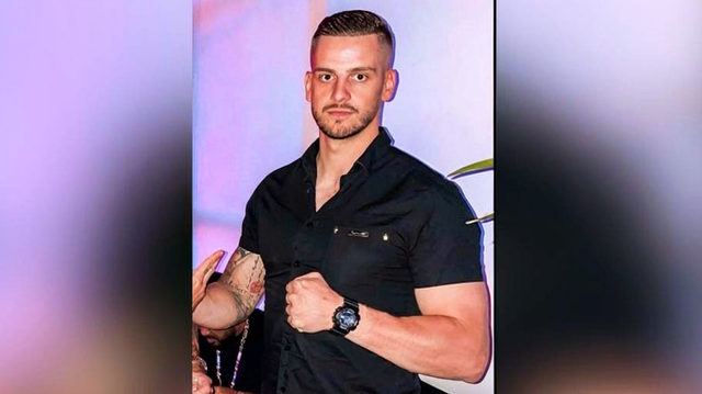 FOTO/ Ky &euml;sht&euml; Gerald Biba, roja private q&euml; dhunoi protestuesin
