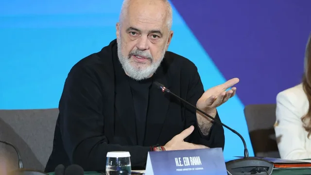 &ldquo;T&euml; anuloj projektin e Zv&euml;rnecit? Rama p&euml;r protest&euml;n: