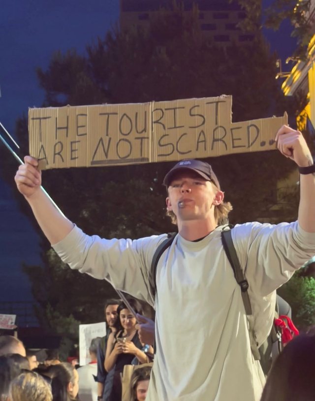 &ldquo;Turist&euml;t nuk jan&euml; t&euml; frik&euml;suar&rdquo; &ndash; Turisti